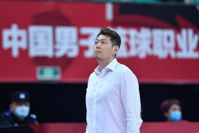 在线 偷窥 制服 另类